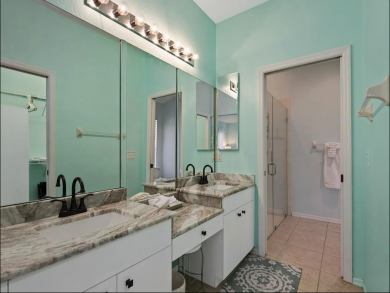 Family Friendly Home 2 Blocks to Beach!